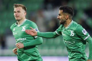 Varol Tasar (à droite): un premier but qui va compter. KEYSTONE/VALENTIN FLAURAUD
